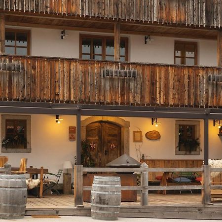Guesthouse Novak Dvor エクステリア 写真