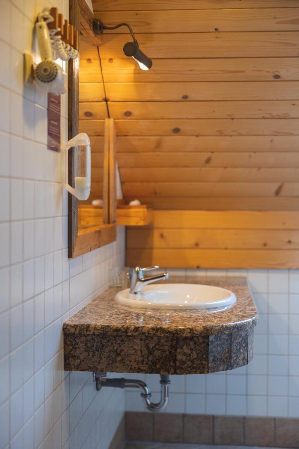 Guesthouse Novak Dvor エクステリア 写真